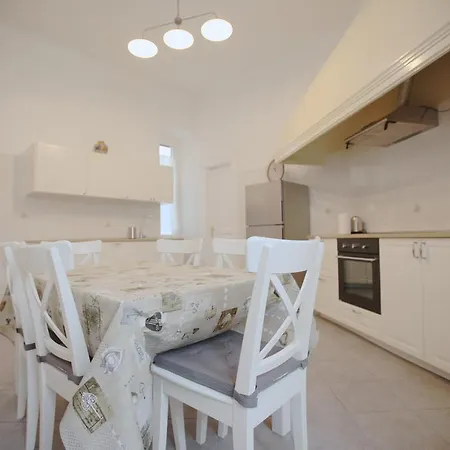 Triestevillas Ghega - Next To The Railway Station Apartment Trieste